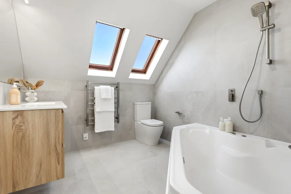 Photos of 16A Seccombes Road