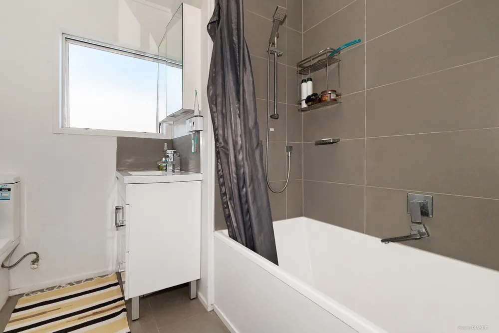 Photos of 1/62 Redcrest Avenue