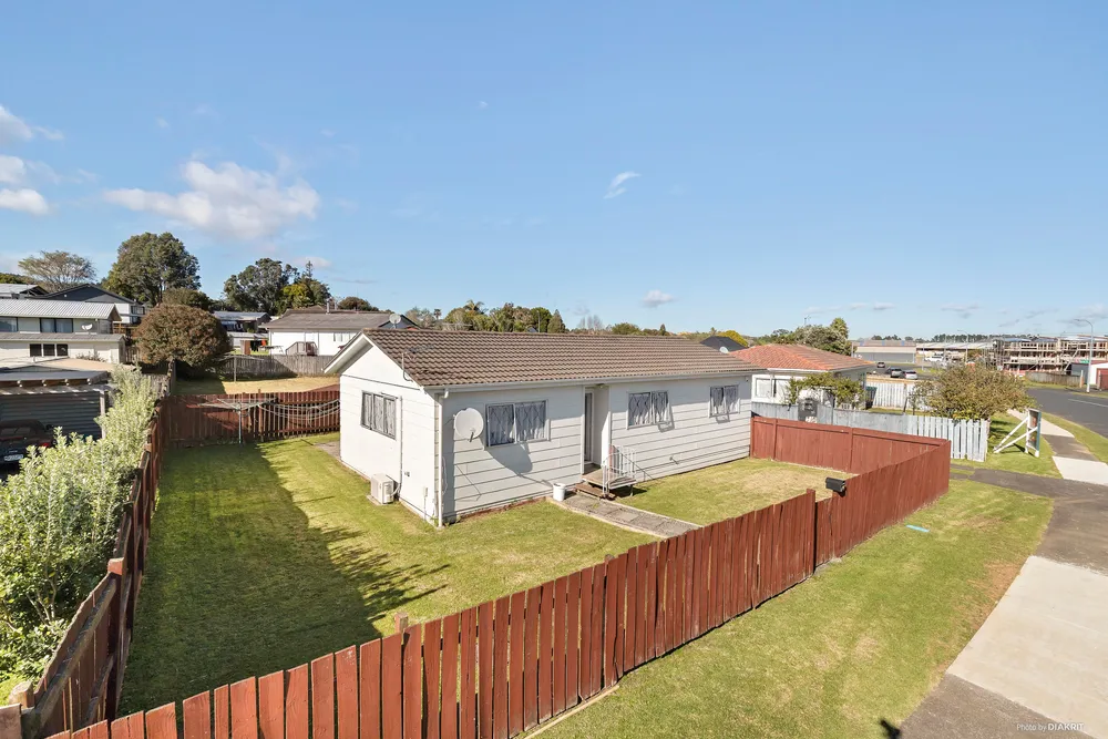 Photos of 1/62 Redcrest Avenue