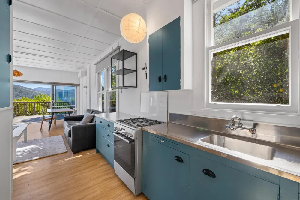 Photos of 2787 Queen Charlotte Drive