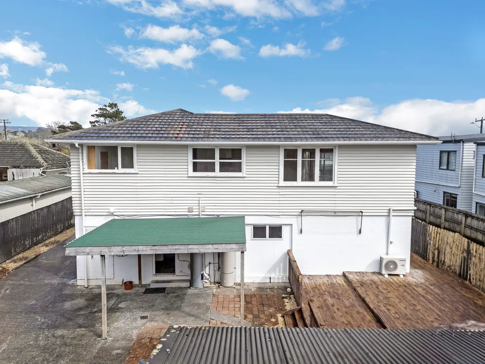 Photos of 70 Seymour Road