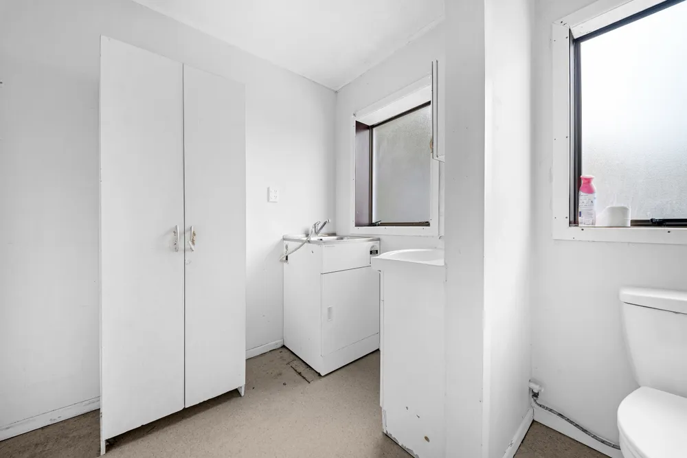 Photos of 70 Seymour Road