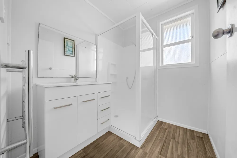 Photos of 70 Seymour Road