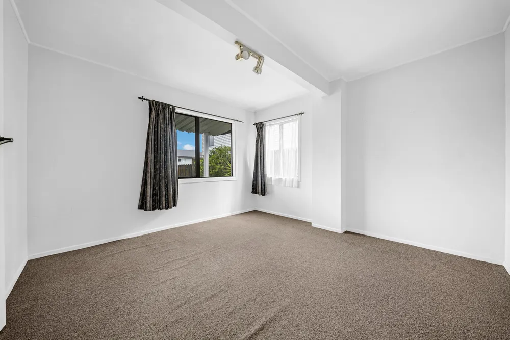 Photos of 70 Seymour Road