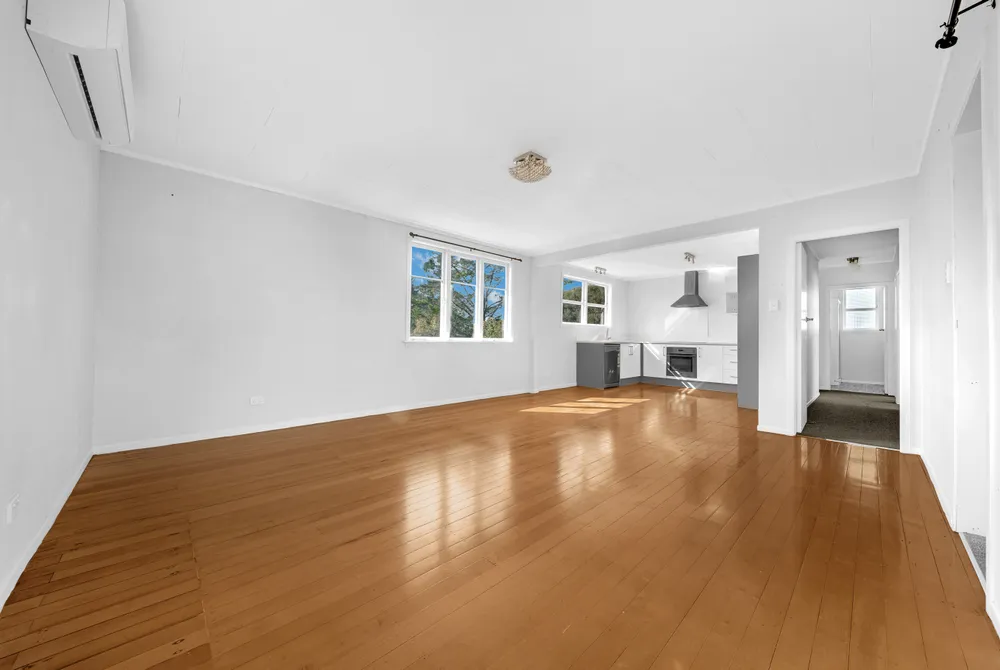 Photos of 70 Seymour Road