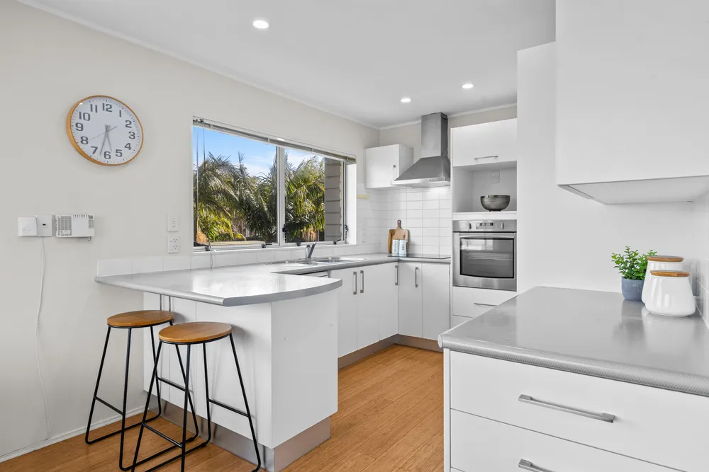 Photos of 36A Pyatt Crescent