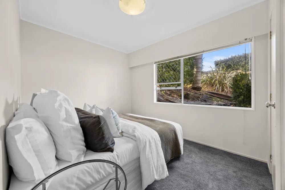 Photos of 36A Pyatt Crescent