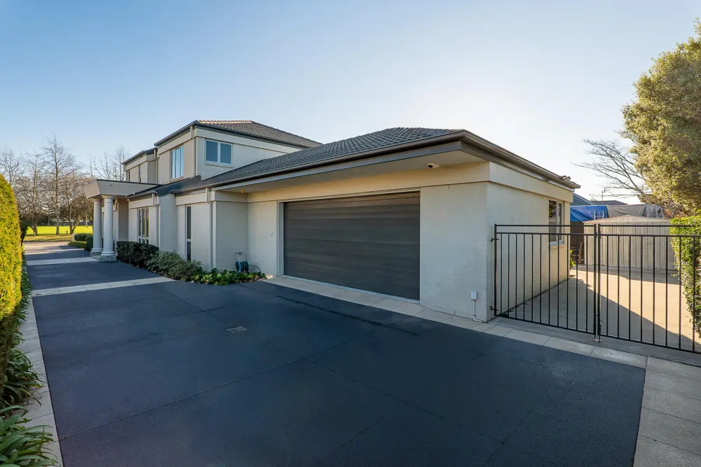 Photos of 29 Skyedale Drive