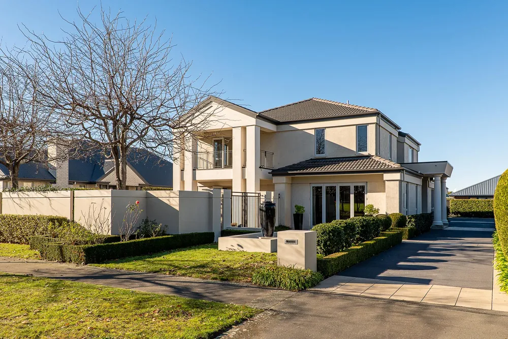 Photos of 29 Skyedale Drive