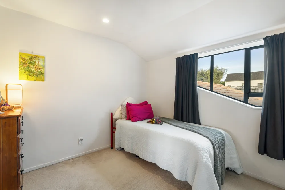 Photos of 22/8 Tobago Place