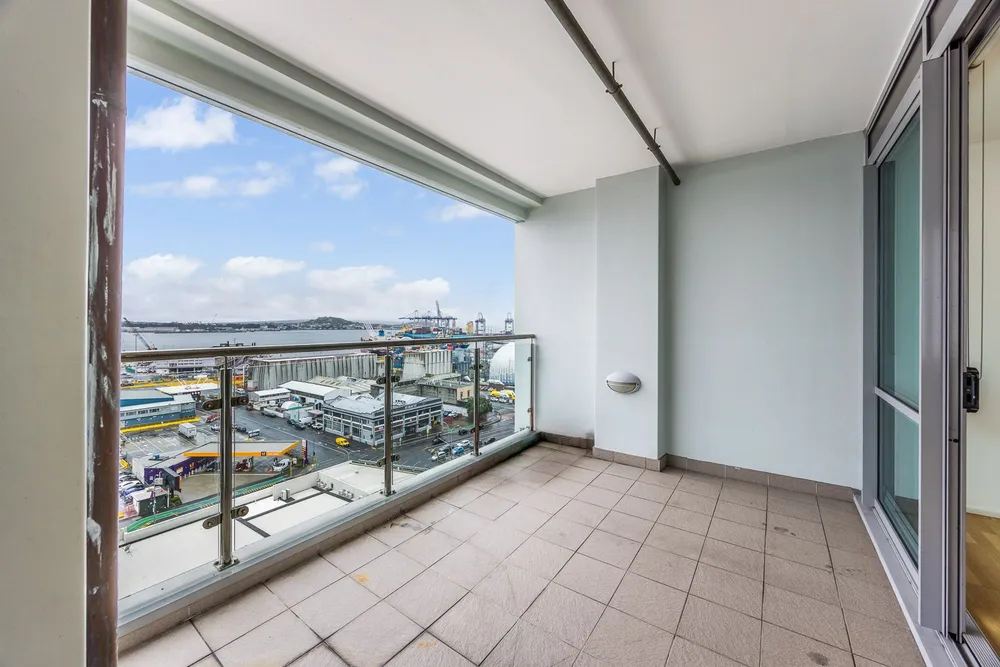 Photos of 1401/30 Beach Road
