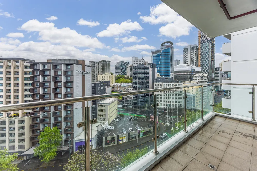 Photos of 1401/30 Beach Road