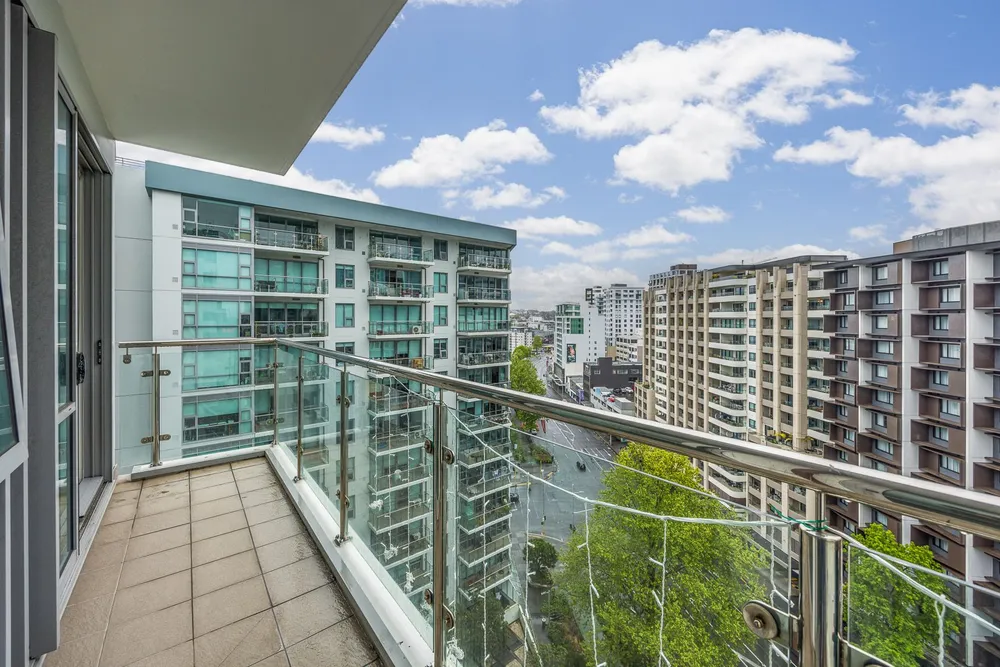 Photos of 1401/30 Beach Road