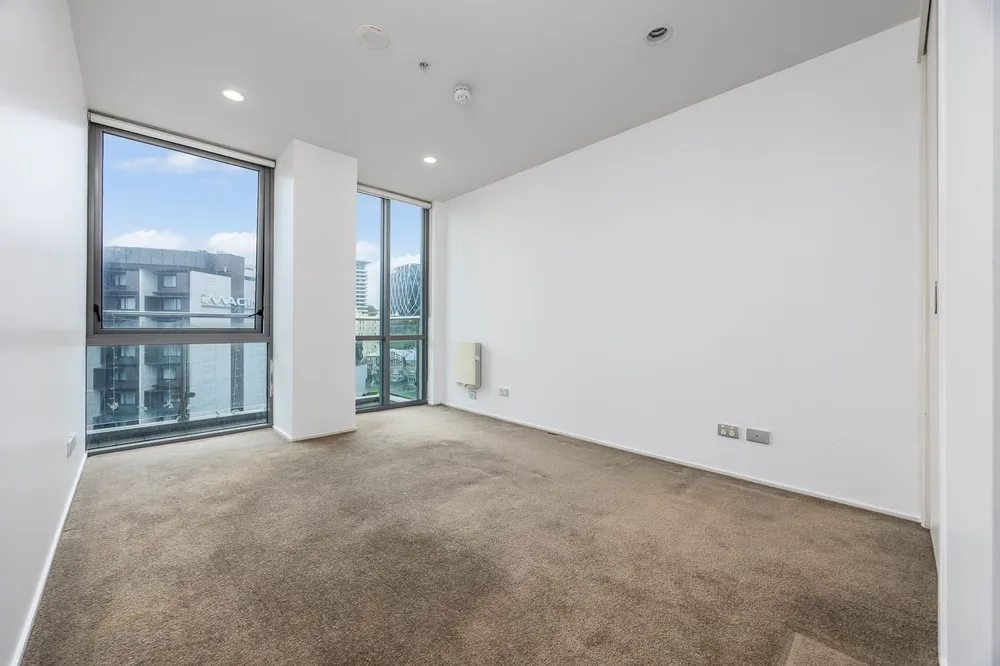 Photos of 1401/30 Beach Road