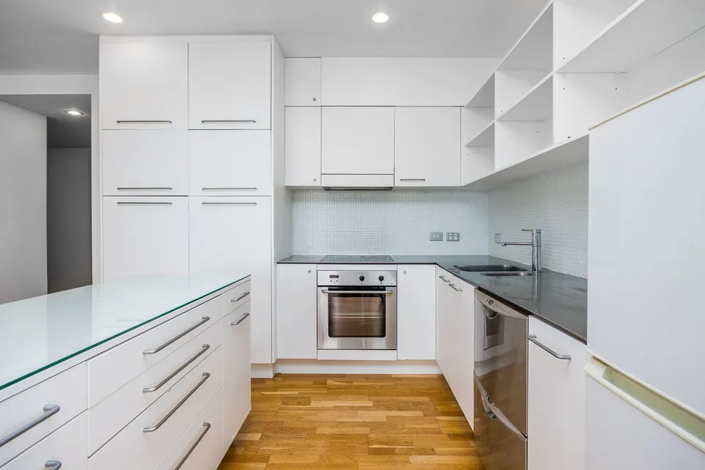 Photos of 1401/30 Beach Road
