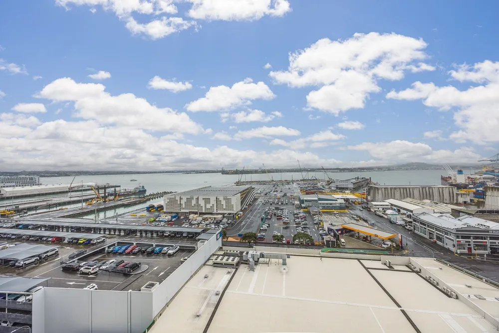 Photos of 1401/30 Beach Road
