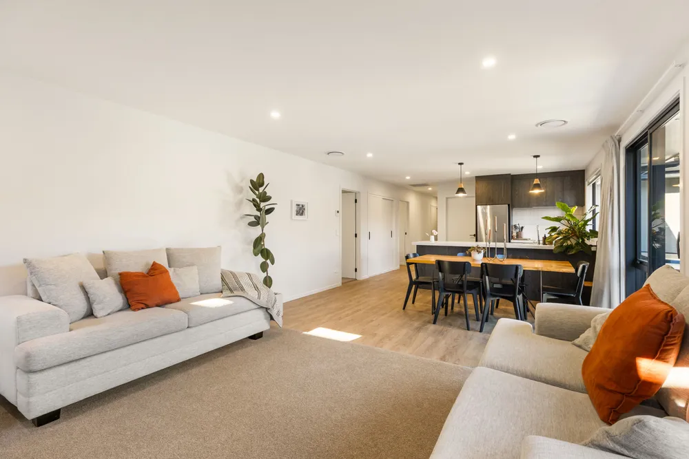 Photos of 70 Kirimoko Crescent
