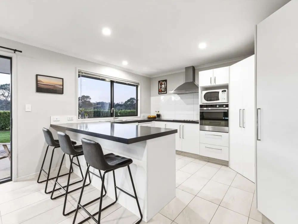 Photos of 264 McPhail Road