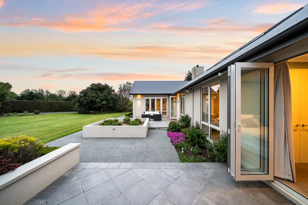 Photos of 106 Gardiners Road