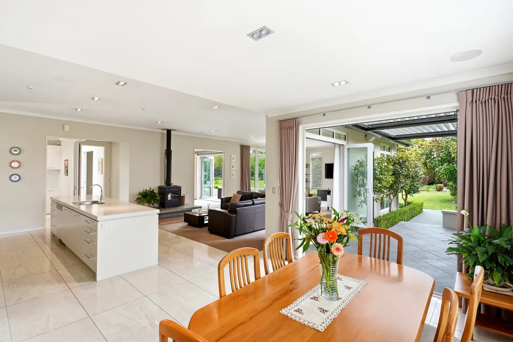 Photos of 106 Gardiners Road