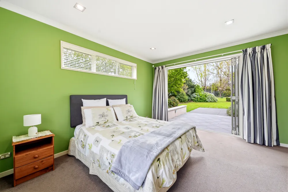 Photos of 106 Gardiners Road