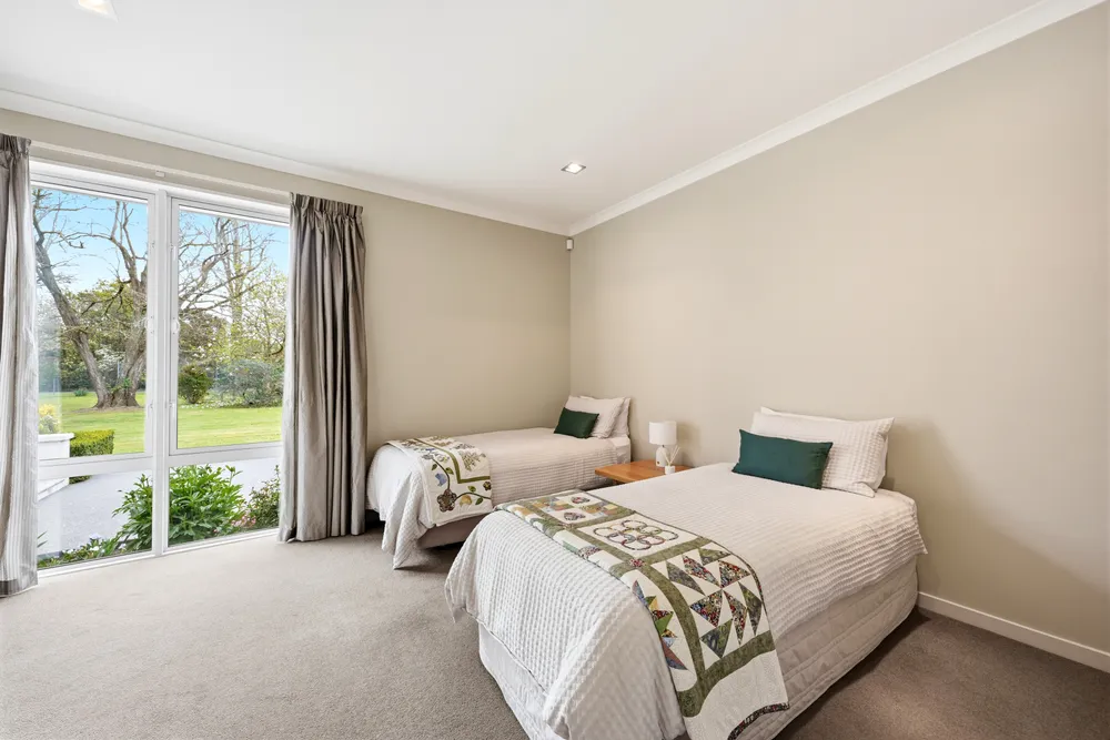 Photos of 106 Gardiners Road