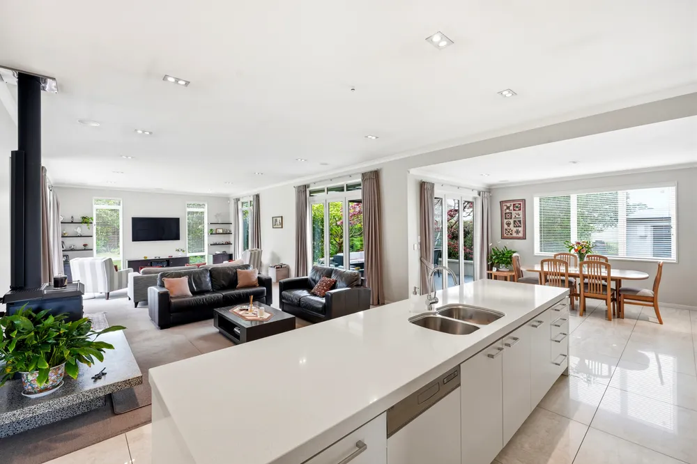 Photos of 106 Gardiners Road