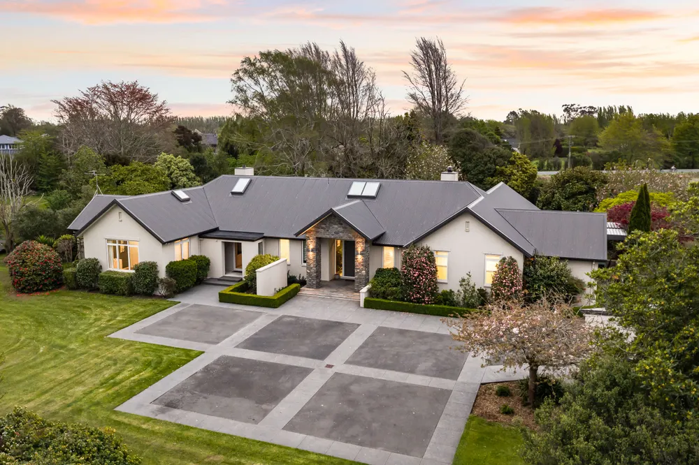 Photos of 106 Gardiners Road