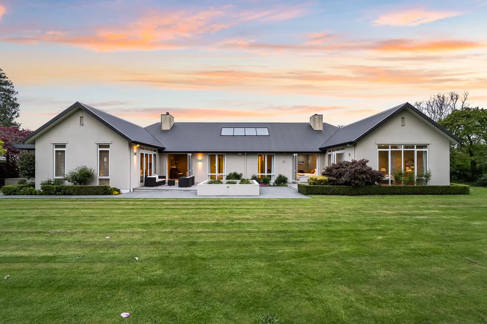 Photos of 106 Gardiners Road