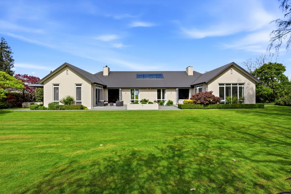 Photos of 106 Gardiners Road