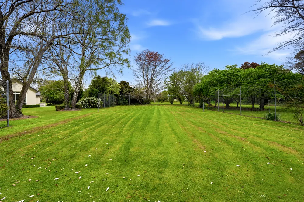 Photos of 106 Gardiners Road