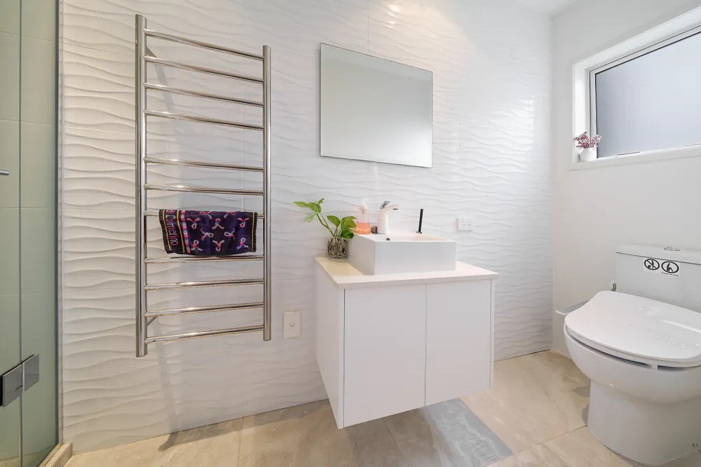 Photos of 15 Forrest Hill Road