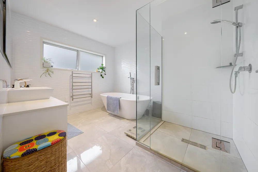 Photos of 15 Forrest Hill Road