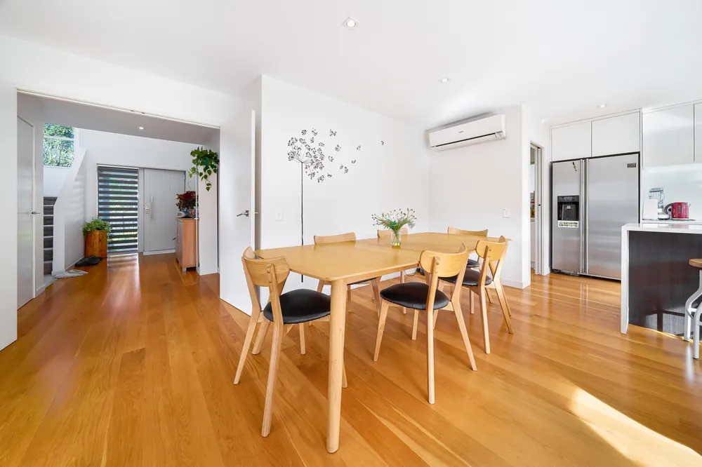 Photos of 15 Forrest Hill Road