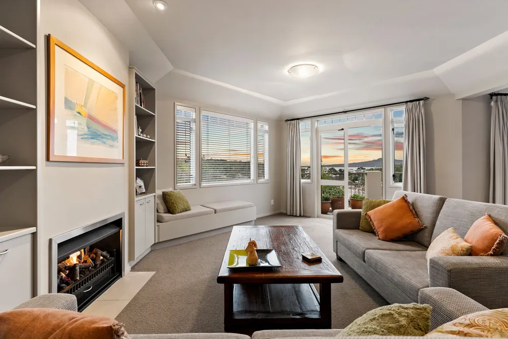 Photos of 4 Codrington Crescent