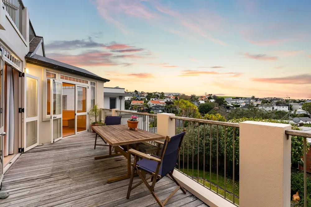 Photos of 4 Codrington Crescent