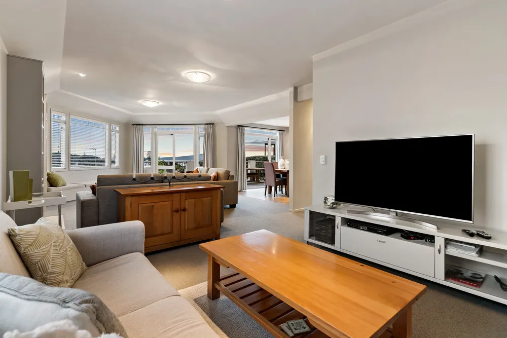 Photos of 4 Codrington Crescent