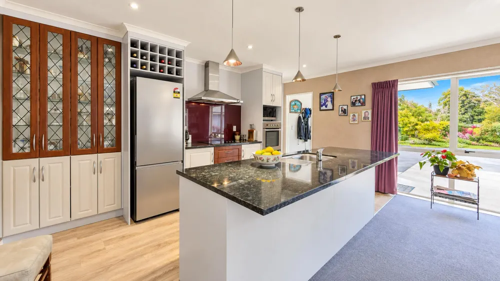 Photos of 17 Orchard Road