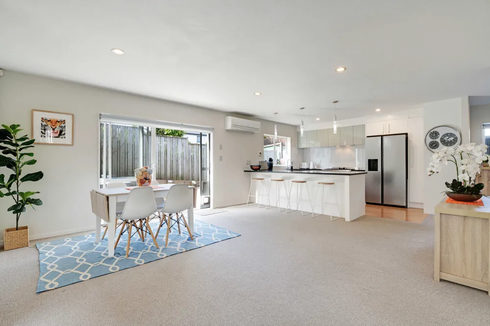 Photos of 40B Roberts Road