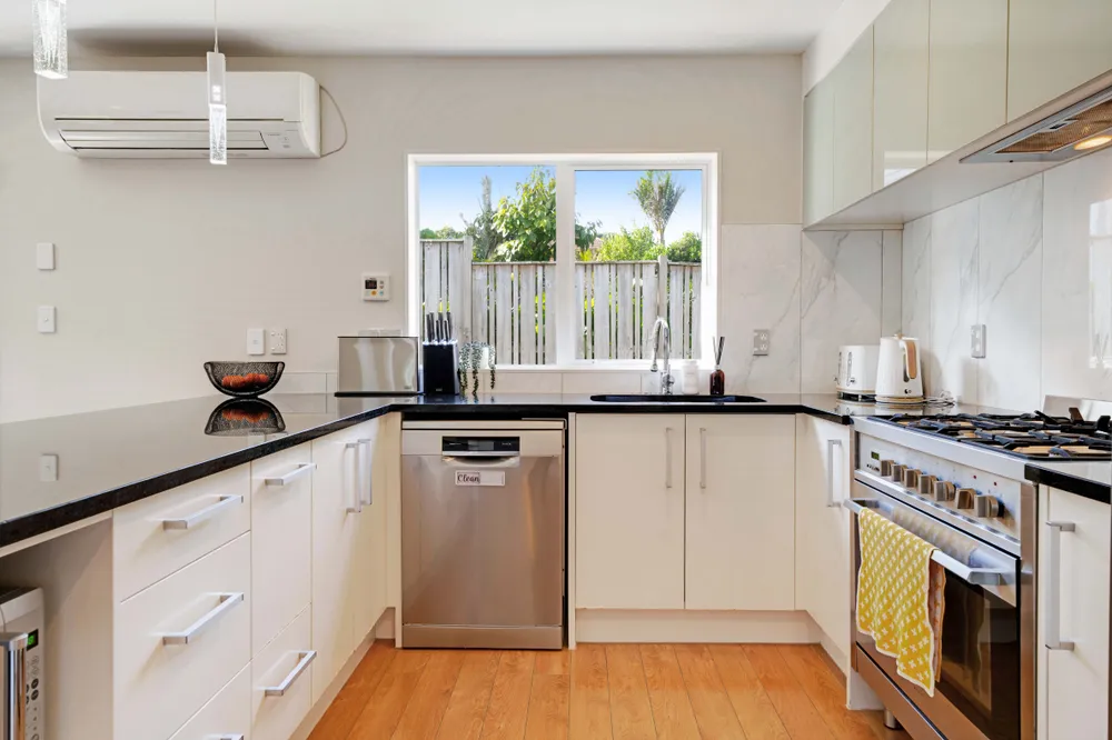 Photos of 40B Roberts Road