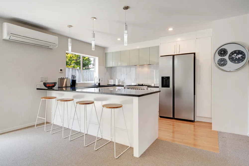 Photos of 40B Roberts Road