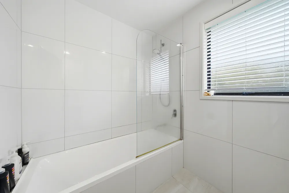 Photos of 32 Glastron Place