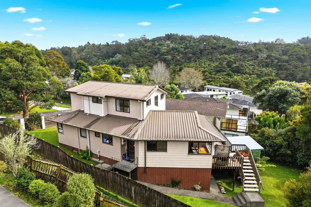 Photos of 32 Glastron Place