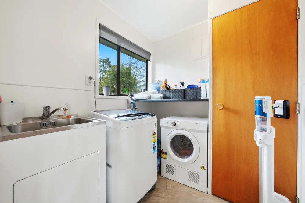 Photos of 32 Glastron Place