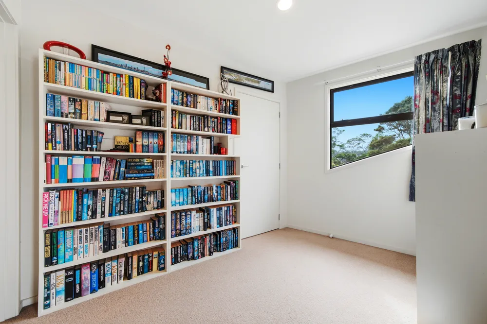 Photos of 32 Glastron Place