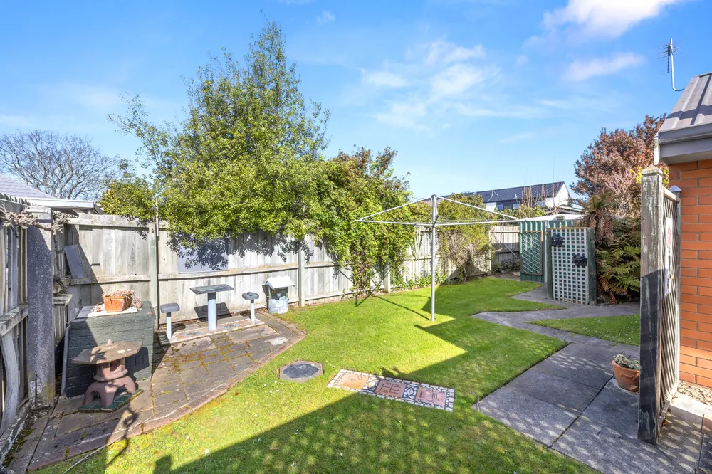 Photos of 84A Mackworth Street