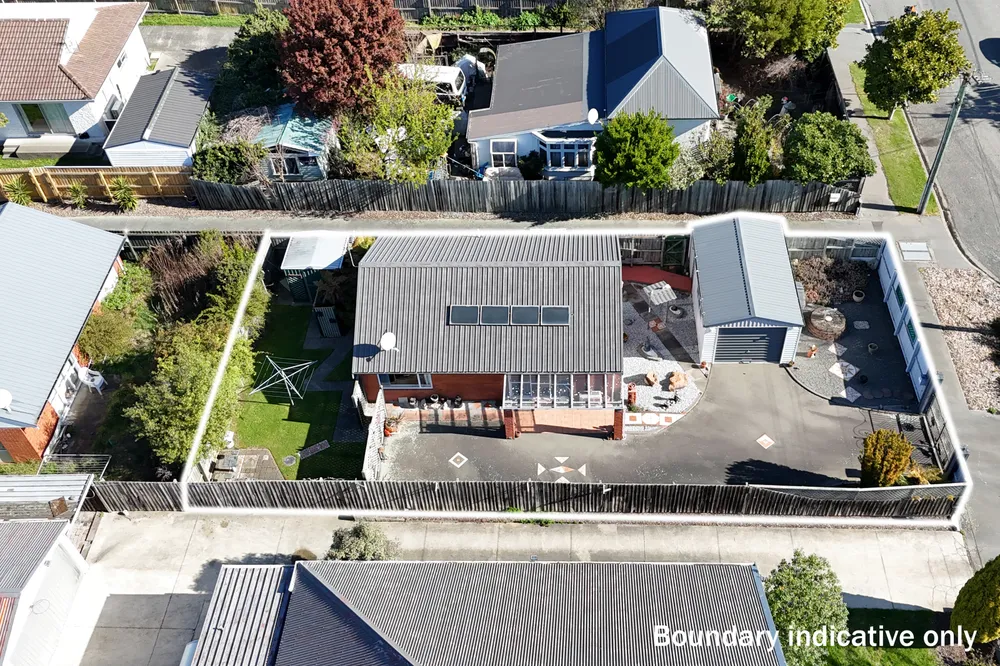Photos of 84A Mackworth Street