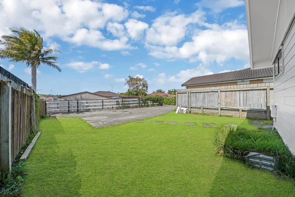 Photos of 59 Casuarina Road