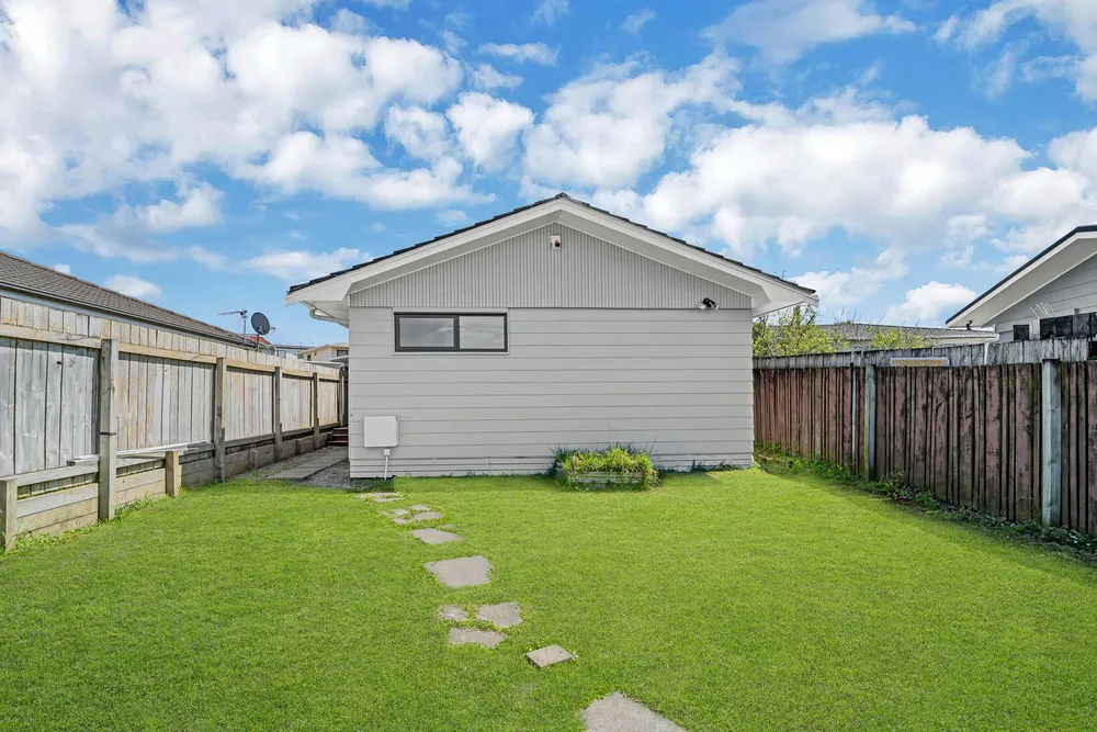 Photos of 59 Casuarina Road