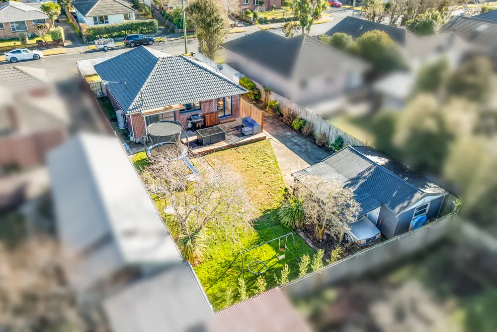 Photos of 24 Teesdale Street